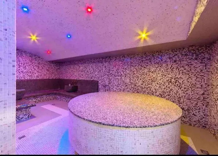 Апартамент Lovely Private In Belelvedre *