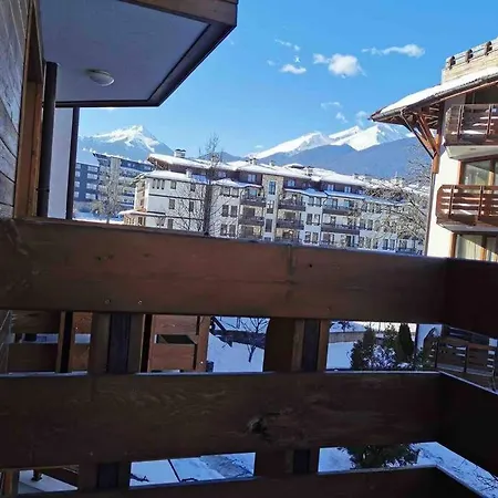 Lovely Private In Belelvedre Apartment